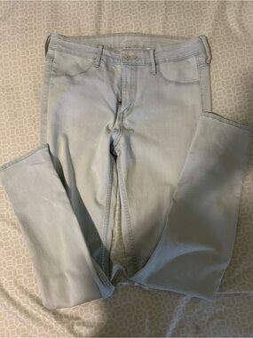5/$10‼️ Light Wash Skinny Jeans - Pale Blue